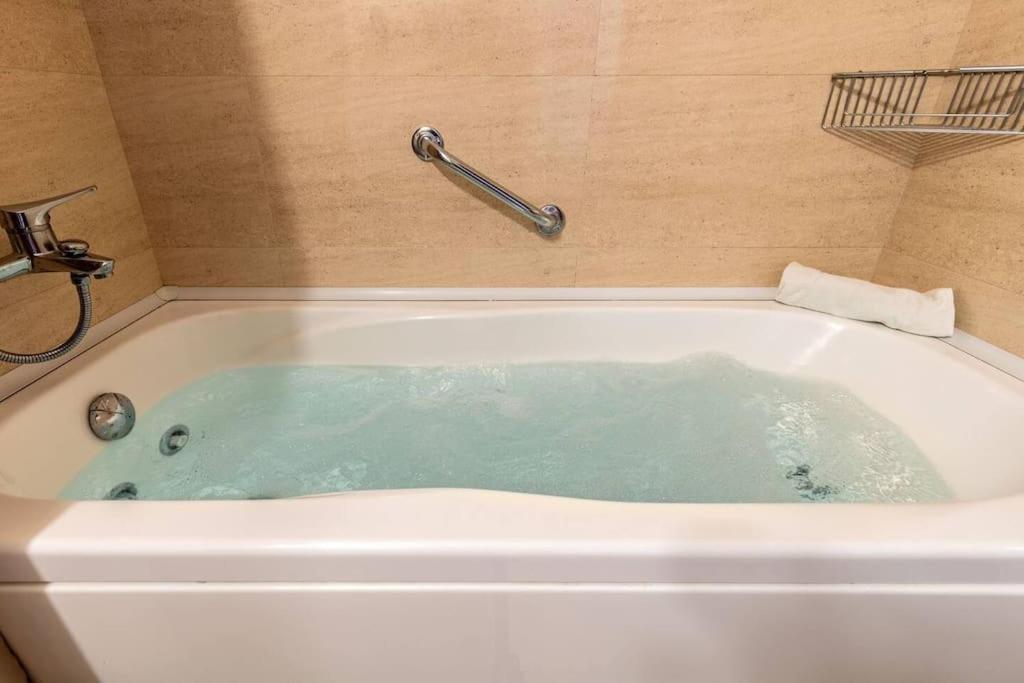 Jdcbl - Peaceful Wonderful Apartment In City Center Seville Ngoại thất bức ảnh